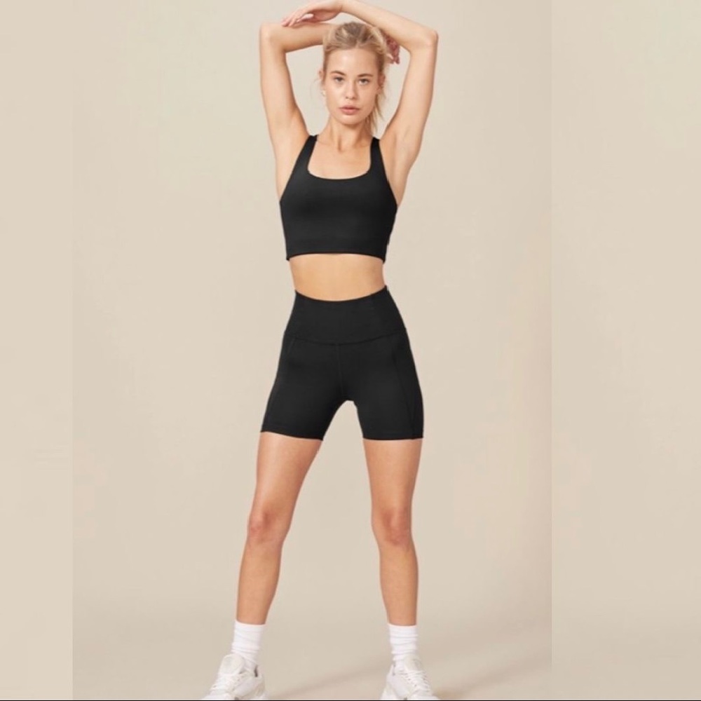 Reformation girlfriend collective biker shorts - Picture 1 of 7